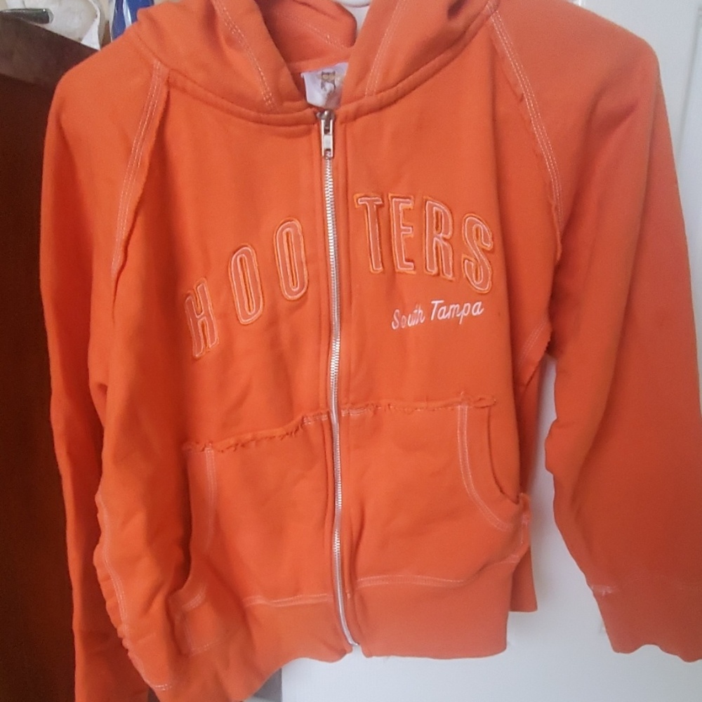 Brand new Hooter's hoody sweater